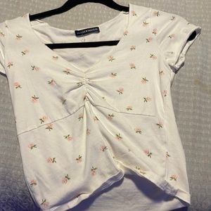 brandy Melville floral cropped v neck shirt